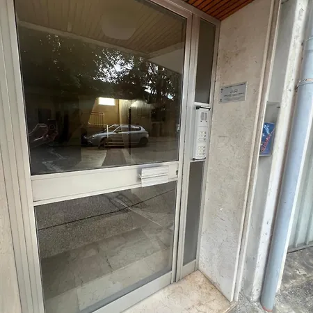Stefany House * ميستر