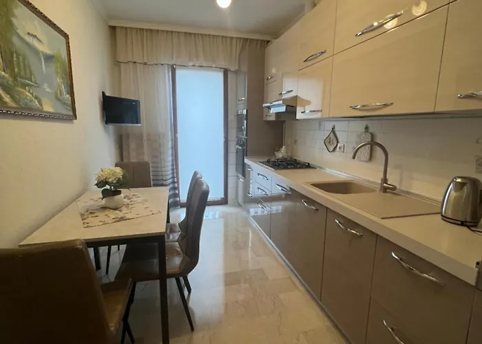 Stefany House Апартаменты